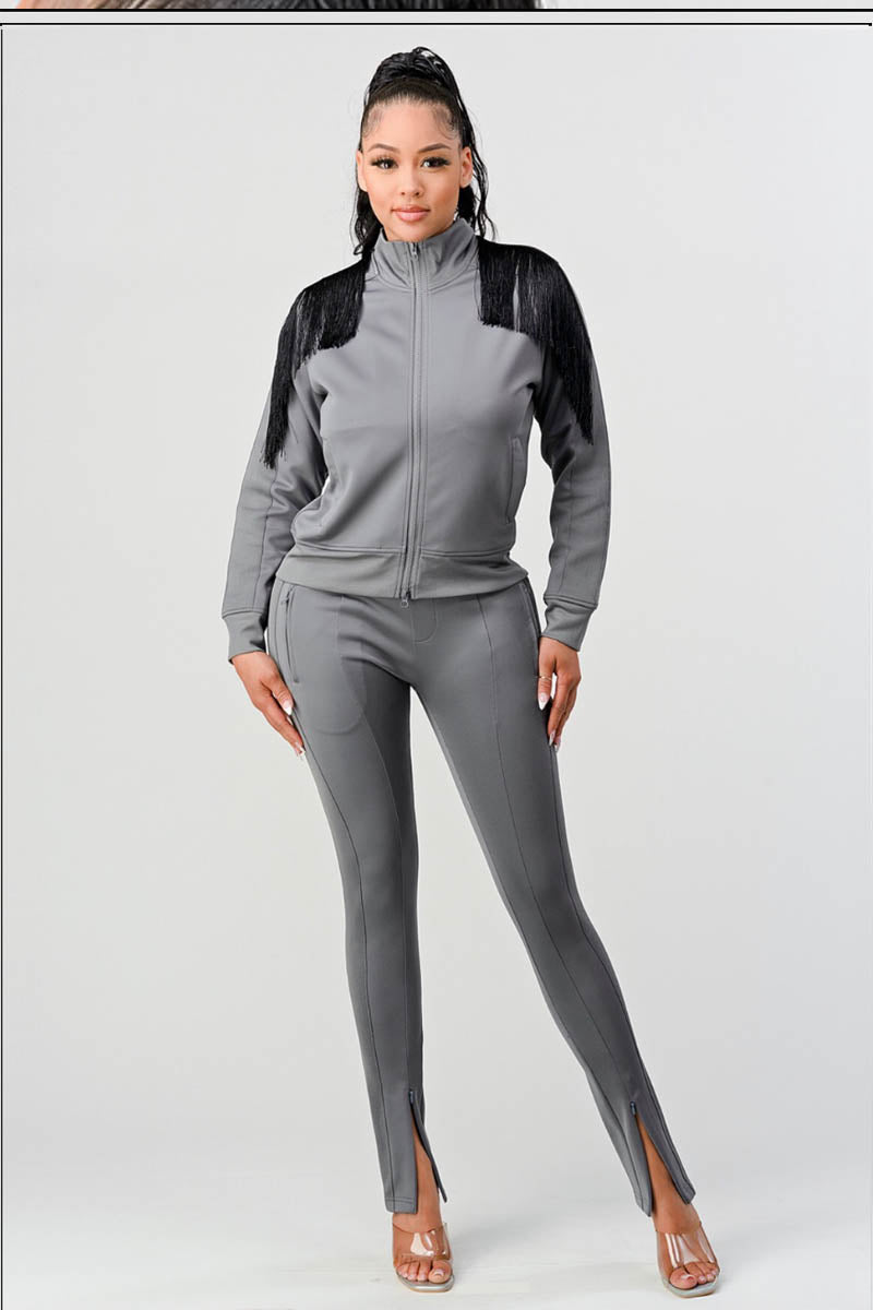 Shoulder Tussle Jogger Set