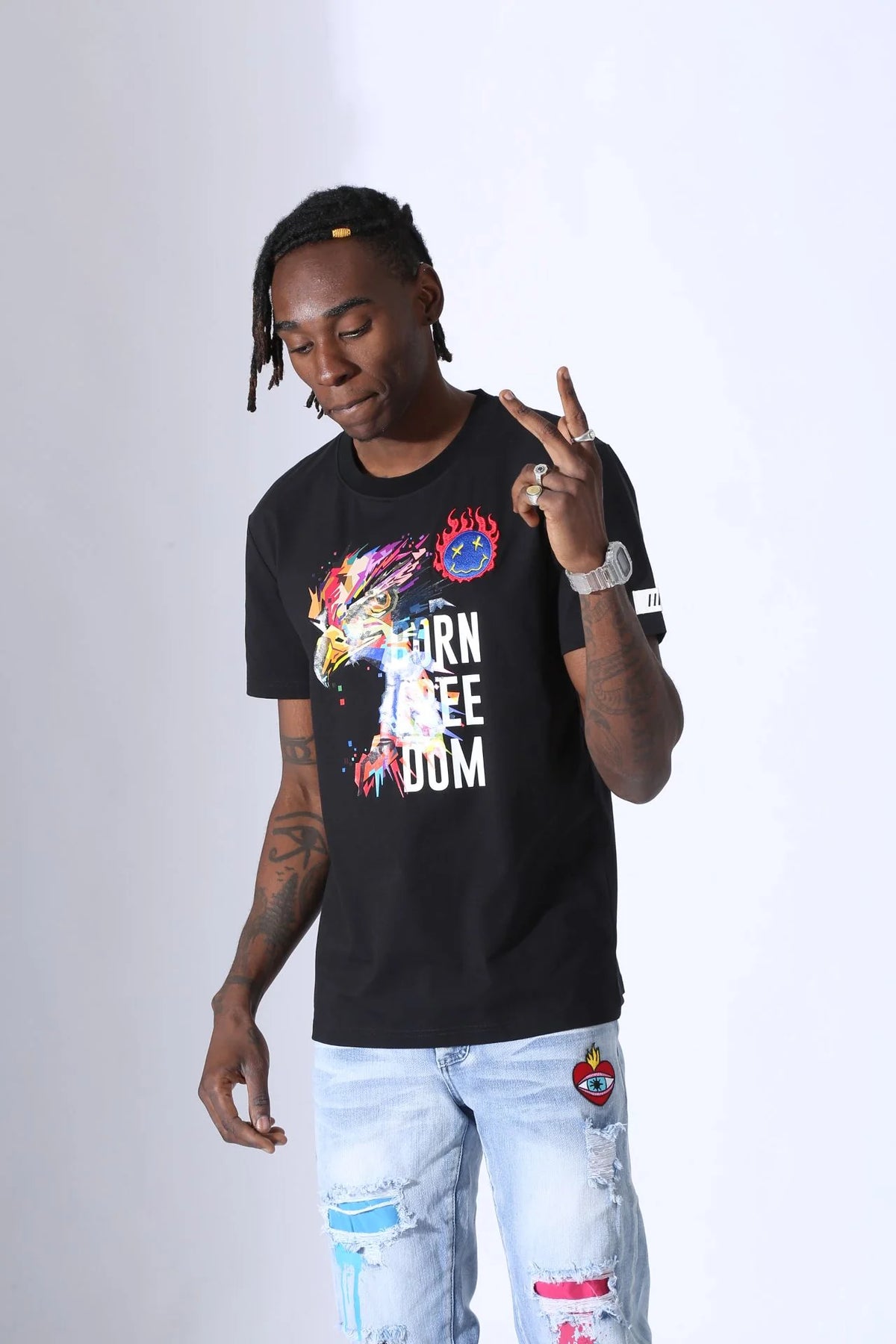 Fifth Loop "Born Freedom" Print Embroidery Crew Neck T-Shirt